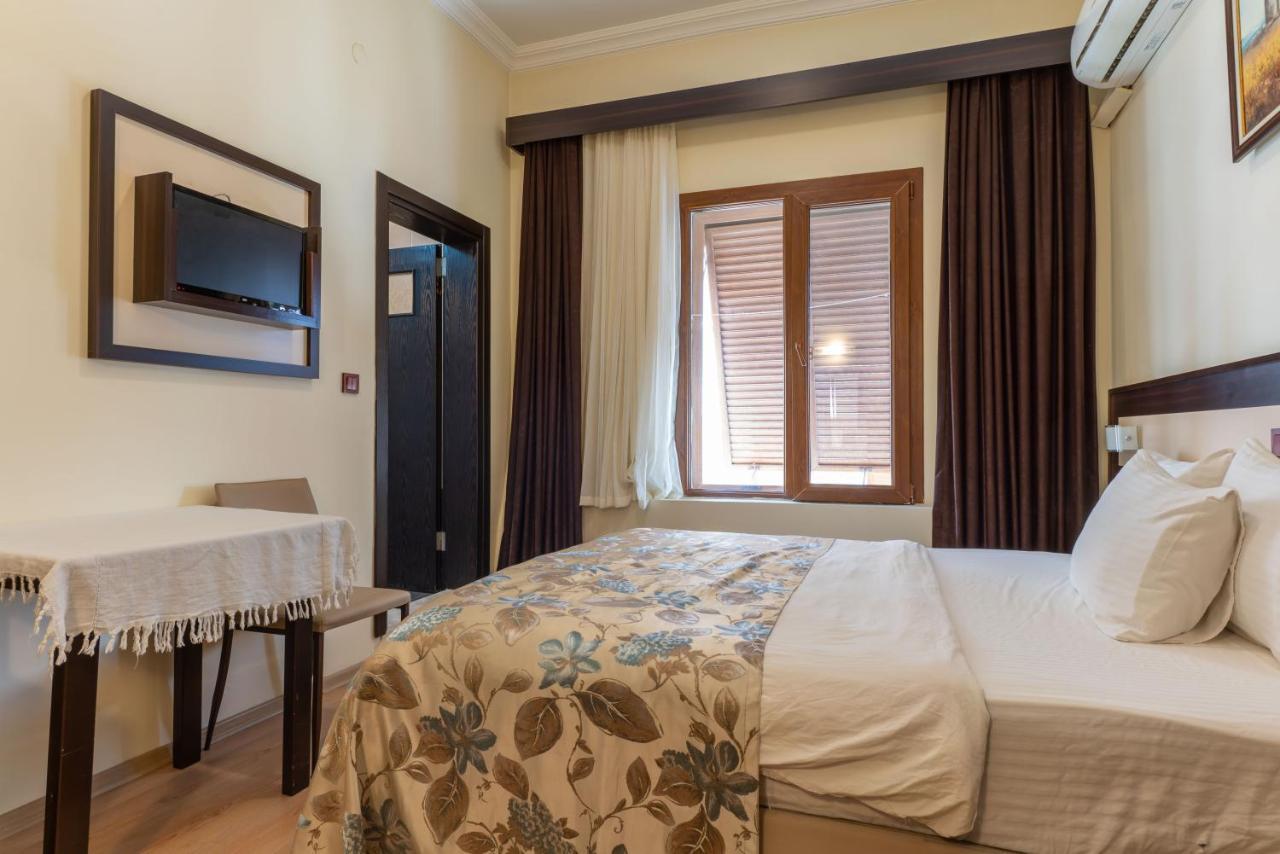 Hotel Karacam Foça Bagian luar foto
