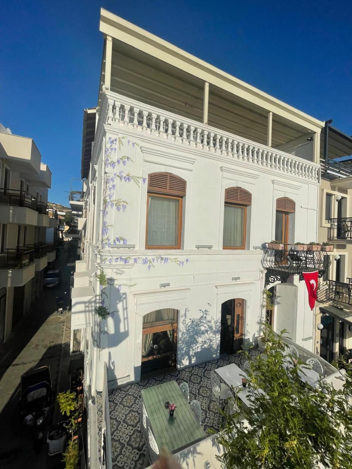 Hotel Karacam Foça Bagian luar foto