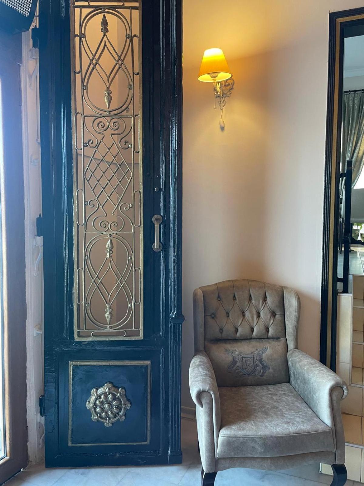 Hotel Karacam Foça Bagian luar foto